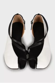 Tabi leather shoes