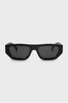 Rectangular sunglasses with tint
