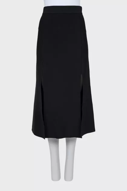 Black skirt with slits
