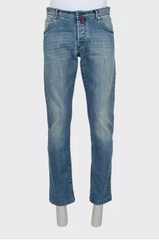 Men's distressed jeans