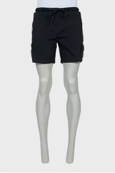 Men's shorts with stripes