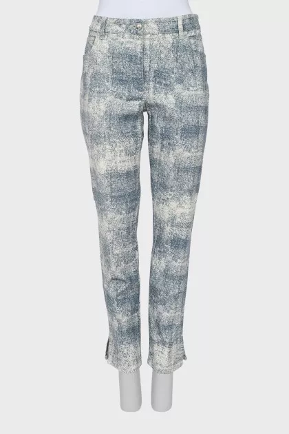 Blue and white jeans