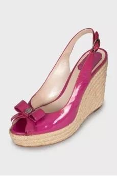 Patent leather wedge sandals