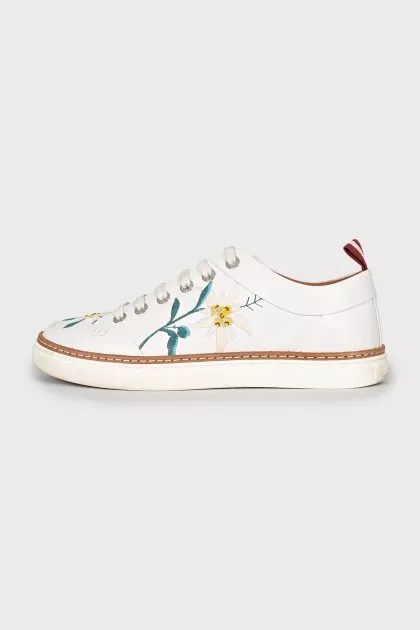 Leather sneakers with floral embroidery