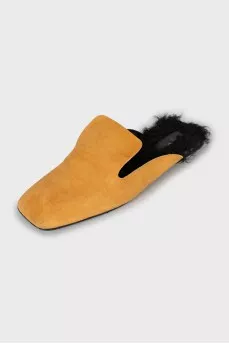 Suede mules with fur