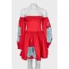 Dress with detachable sleeves