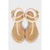 Leather sandals with beads