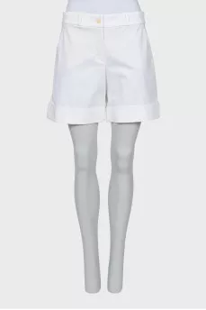 Straight shorts in white
