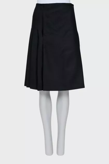 Pleated wool skirt