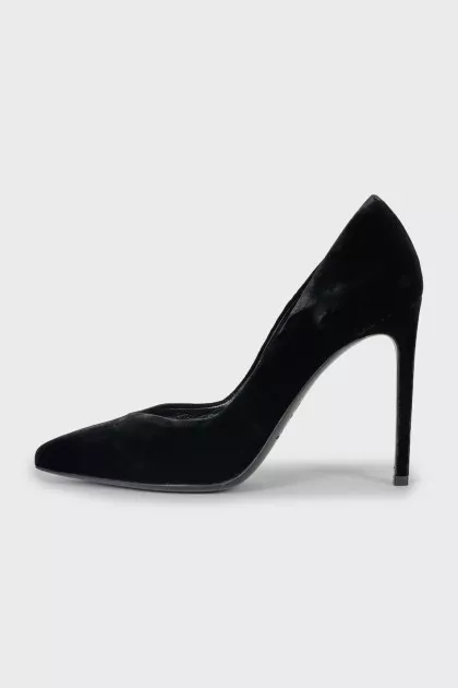 Velvet pumps with heels
