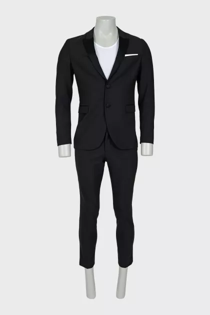 Men's black tuxedo