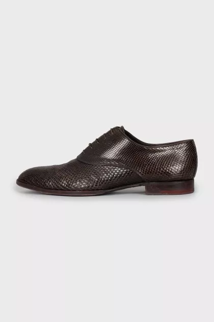 Men's shoes made of textured leather