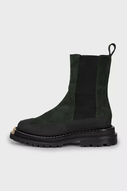 Chelsea boots in suede and leather