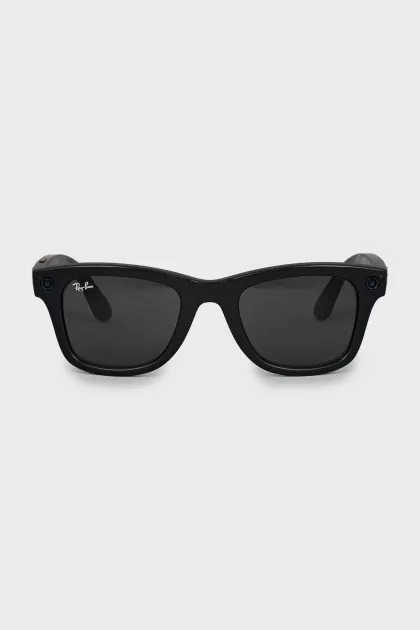 wayfarer sunglasses with cameras