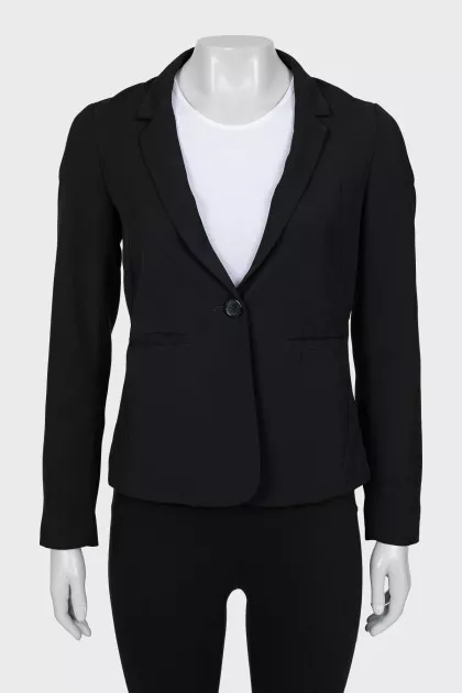 Fitted jacket with button