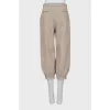 Cropped trousers with buttons