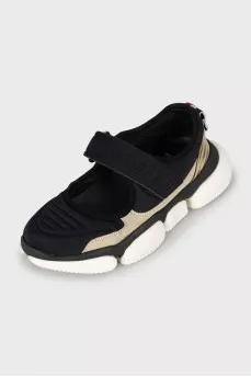 Open top velcro sneakers