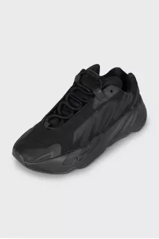 Чорні кросівки Yeezy Boost 700