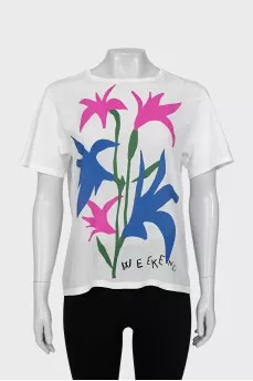 White T-shirt with floral print