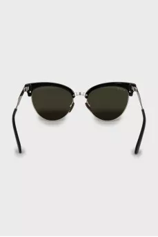 Wayfarer sunglasses with engraving