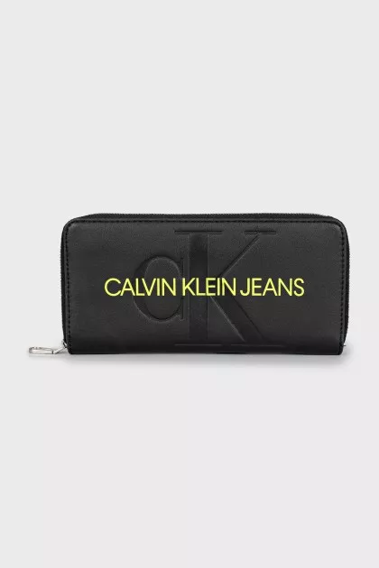 Wallet with brand logo