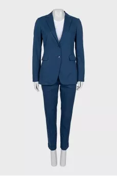 Suit with blue trousers