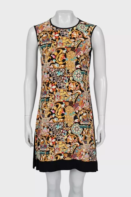 Sleeveless dress with print