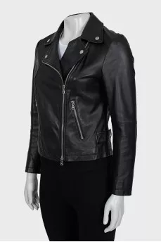 Leather jacket with oblique zipper