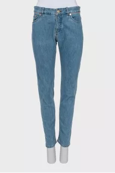 Light blue mid-rise jeans
