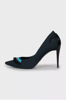 Textile shoes with beads and tassels