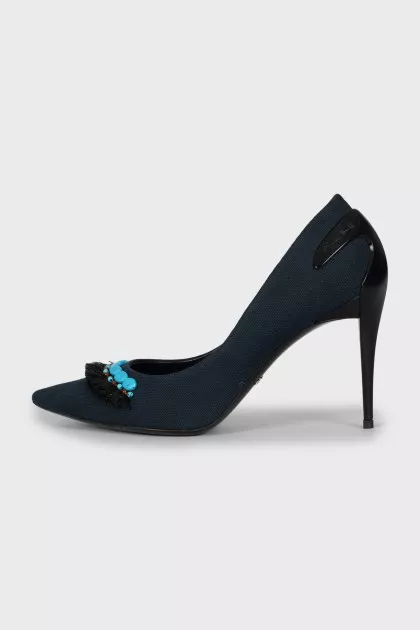 Textile shoes with beads and tassels