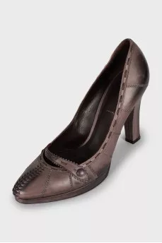 Leather shoes with braided toe