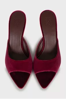 Perni mules with tag