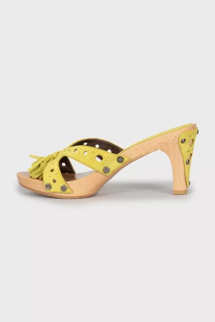 Suede mules with perforations