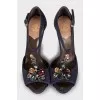 Blue sandals with crystals