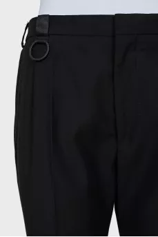 Slim fit trousers with pockets