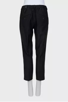 Slim fit trousers with pockets