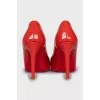 Patent leather round toe shoes