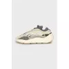 Кросівки Yeezy 700 V3