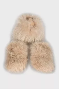 Fur set of hat and mittens