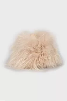 Fur set of hat and mittens