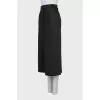 Fitted black skirt