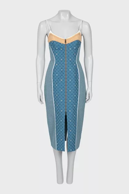Dress with thin straps and zipper