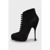 Suede ankle boots with back zip