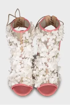 Stiletto heel sandals decorated with flowers