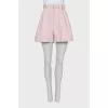 Fitted shorts in pink