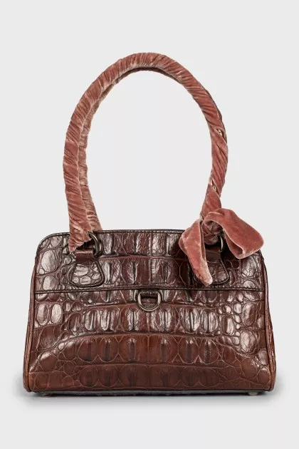 Leather bag with velour handles