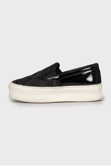 Slip-ons made of textile and leather