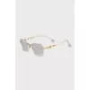 Glasses frame decorated with crystals