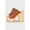 Chunky heel llogs